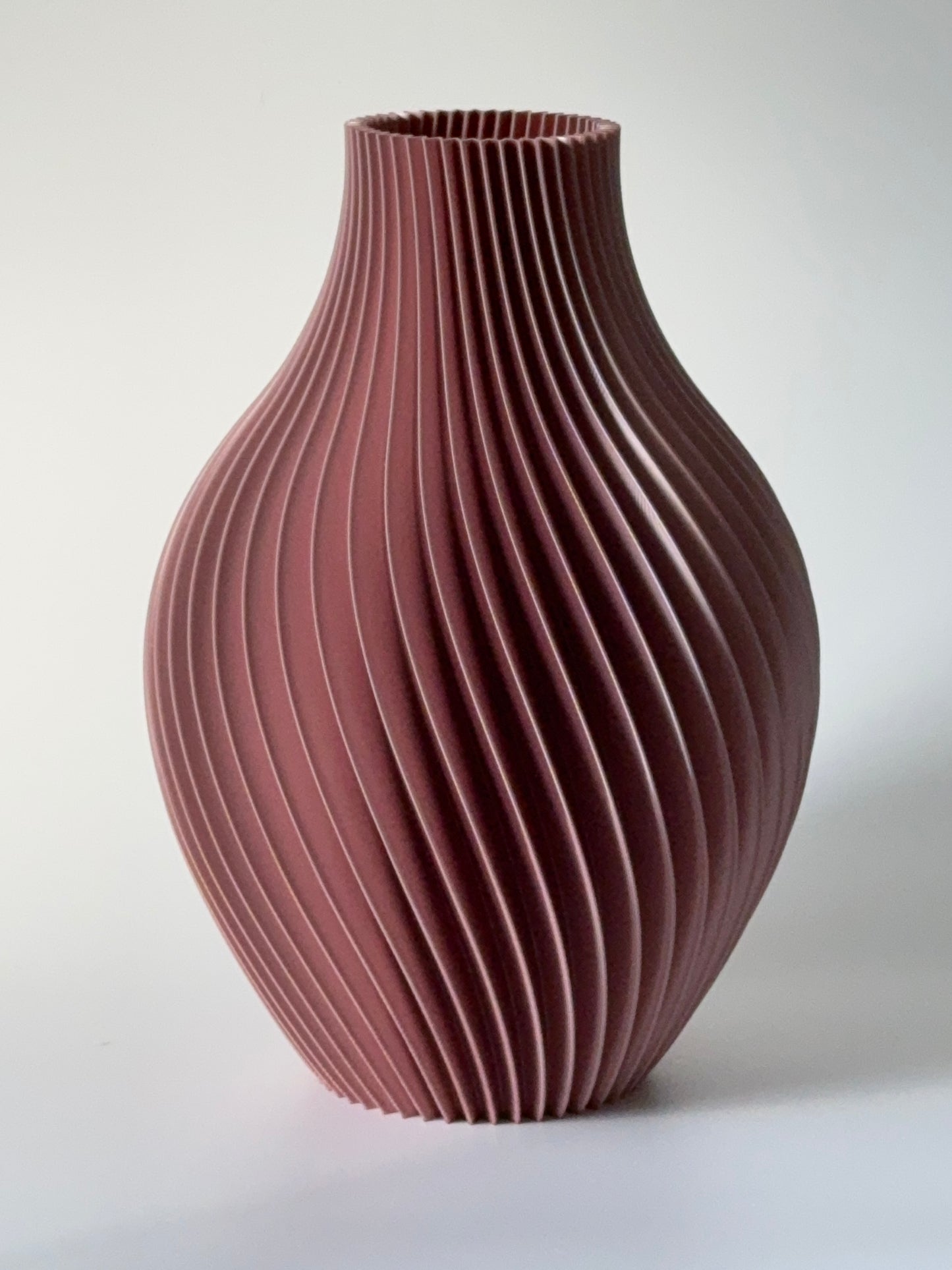 3D-geprinte spiraalvaas in roségoud, geschikt voor droogbloemen of kunstbloemen